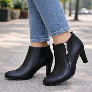 Franco Sarto  learher ankle boot, black, stacked heel, sz 8.5, EUC